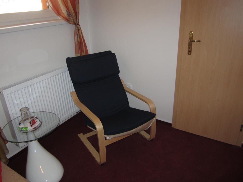 Guest House Krpole Brno Pokój zdjęcie